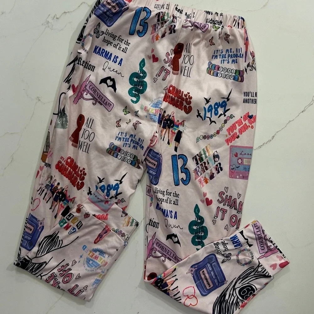 Taylor Swift Girls Pajama Set Size Large